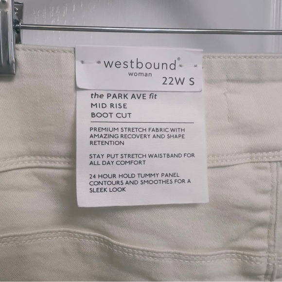 Westbound Jeans 22W S Ivory Parke Ave Fit Mid Rise Boot Cut NWT - Picture 3 of 11